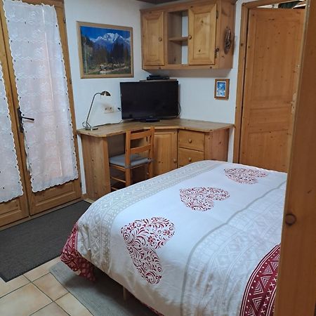 A4 Km De Megeve Tres Joli Studio Avec Jacuzzi ,Vue Sur Les Montagnes Au Calme Praz-sur-Arly Zewnętrze zdjęcie