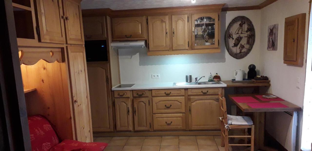 A4 Km De Megeve Tres Joli Studio Avec Jacuzzi ,Vue Sur Les Montagnes Au Calme Praz-sur-Arly Zewnętrze zdjęcie